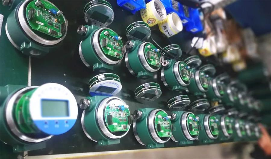 Thermal gas mass flowmeter-3